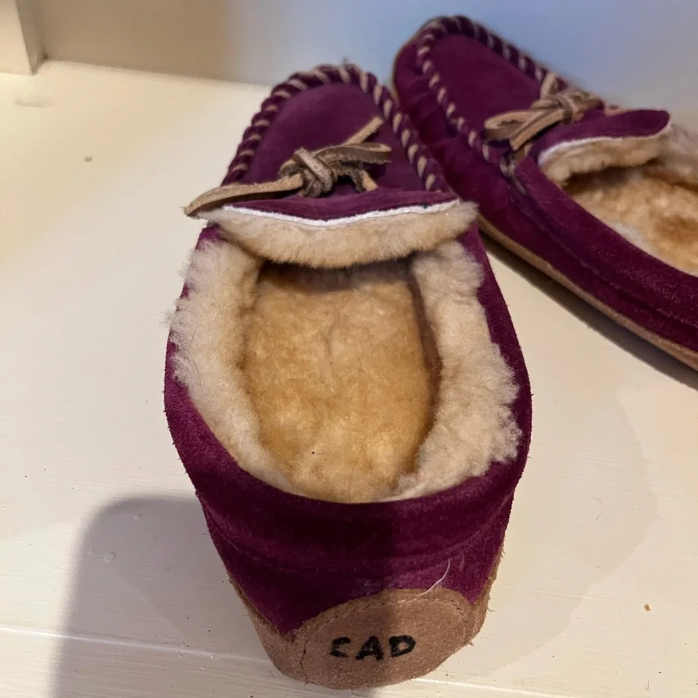 L.L. Bean kids Wicked Good Mocs slippers, rich maroon, size 13.